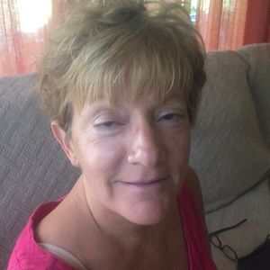 Meet your Posher, Emilie